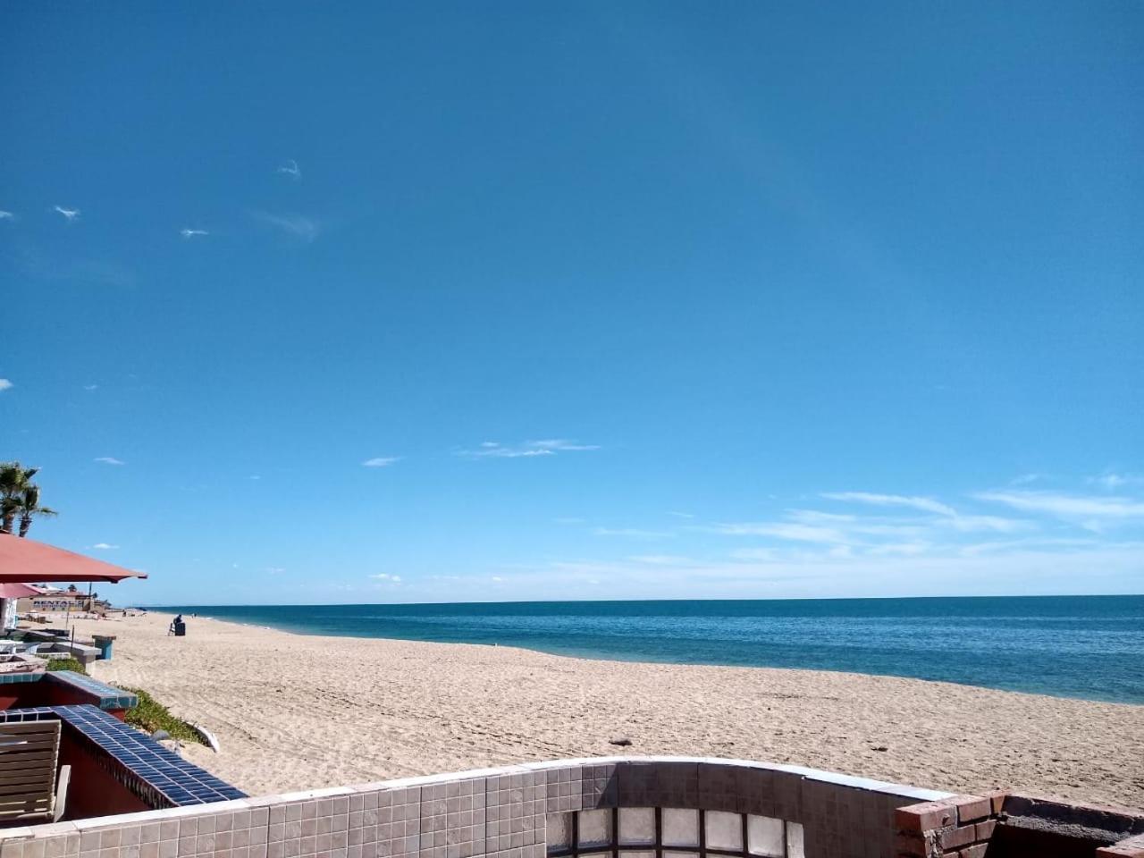 Las Brisas #8 Beachfront - On The Sand And Steps From Mannys For Tacos & Tequila Puerto Penasco Bagian luar foto